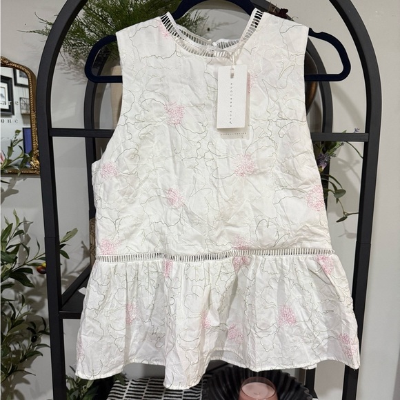 Endless Rose Floral Embroidered Tank Top - Cream and Pink size large - Picture 2 of 9